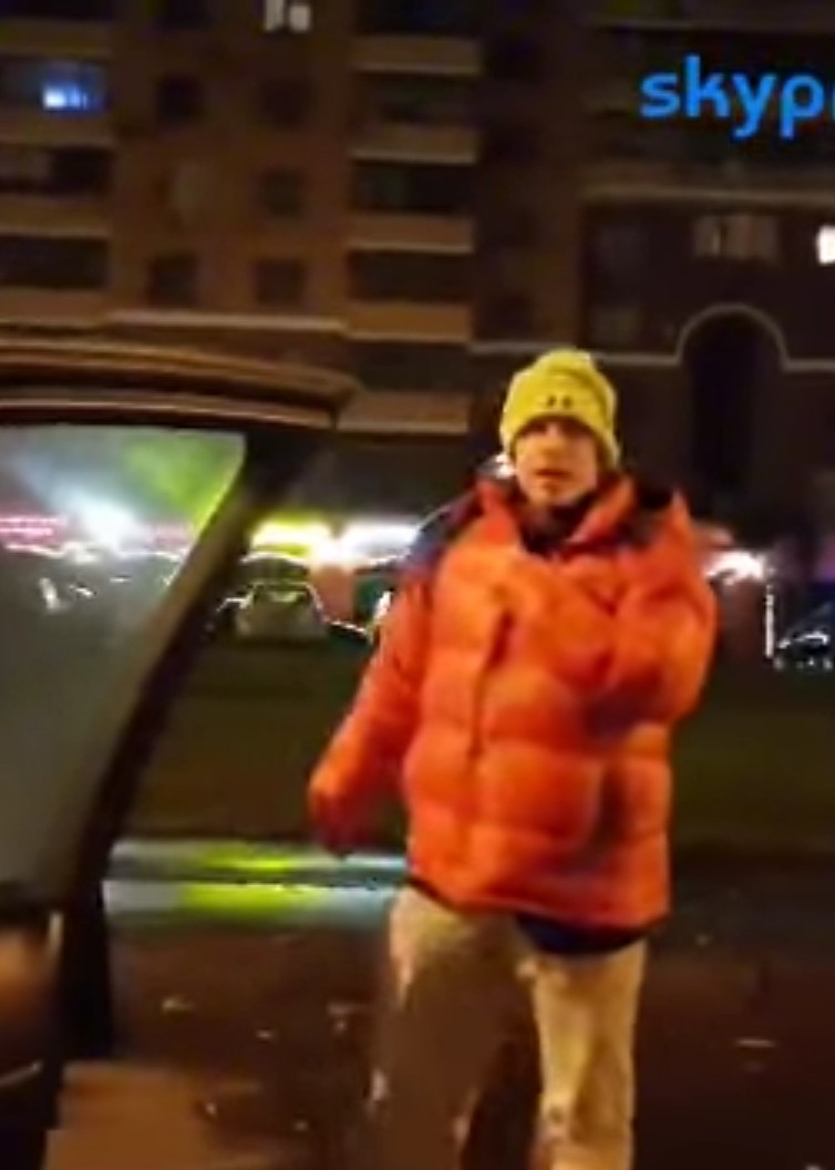 American journalist Michael Bohm saved or filmed a drunken Russian woman (video). - My, , Politics, The rescue, USA, Drunk, Video, Longpost