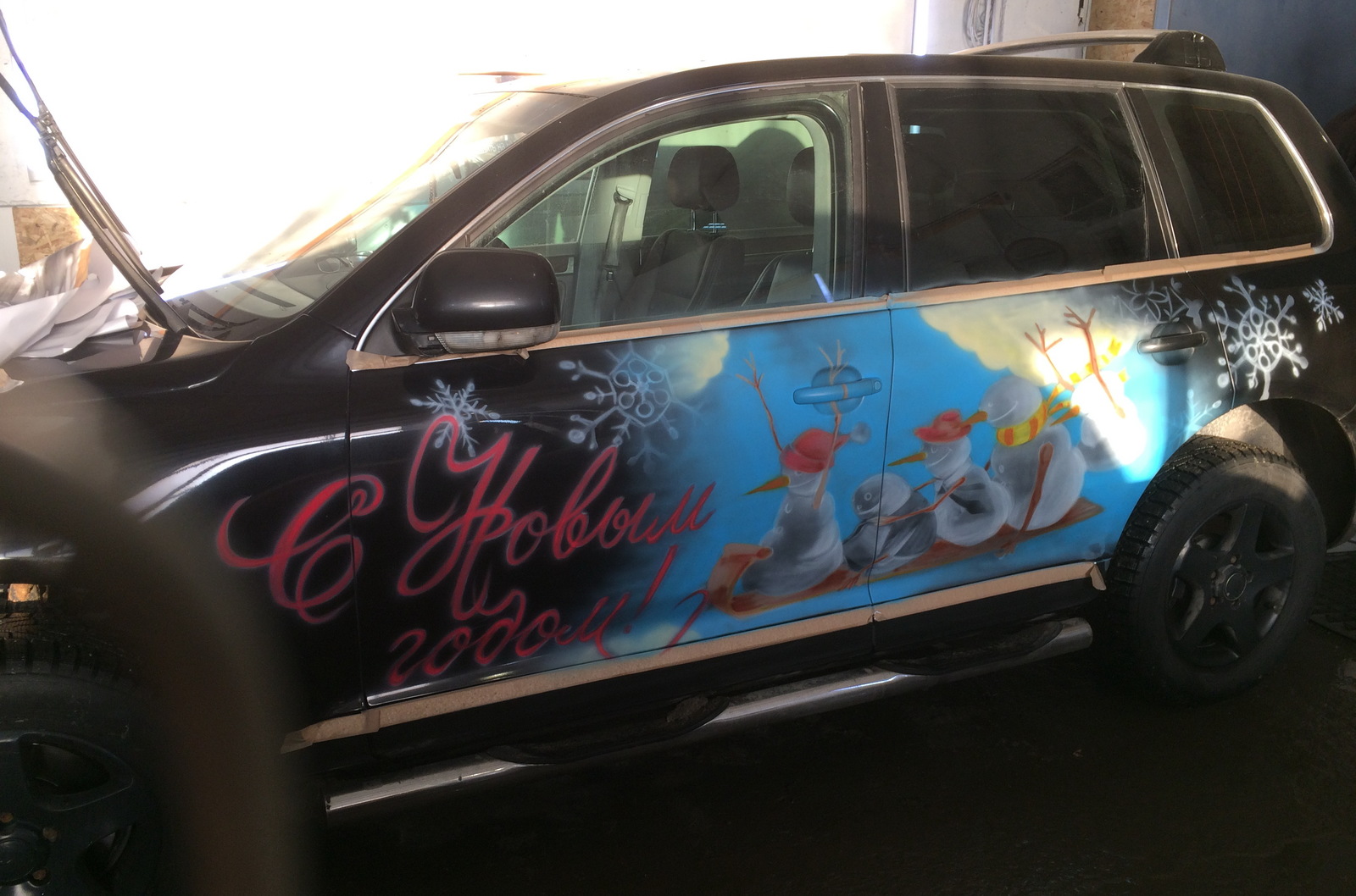 Happy New Year! - My, Airbrushing, Tyumenaero, Volkswagen Touareg, New Year, Longpost, Auto, snowman