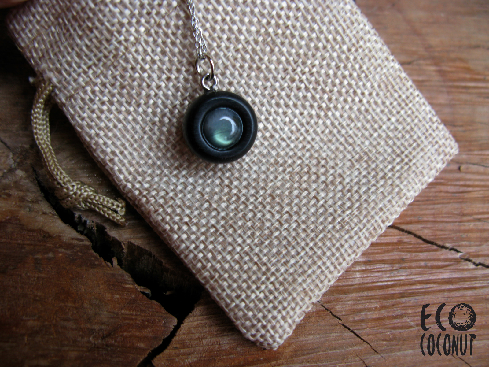 Minimalist wooden pendant with stone. - My, Needlework without process, , Pendant, , Longpost