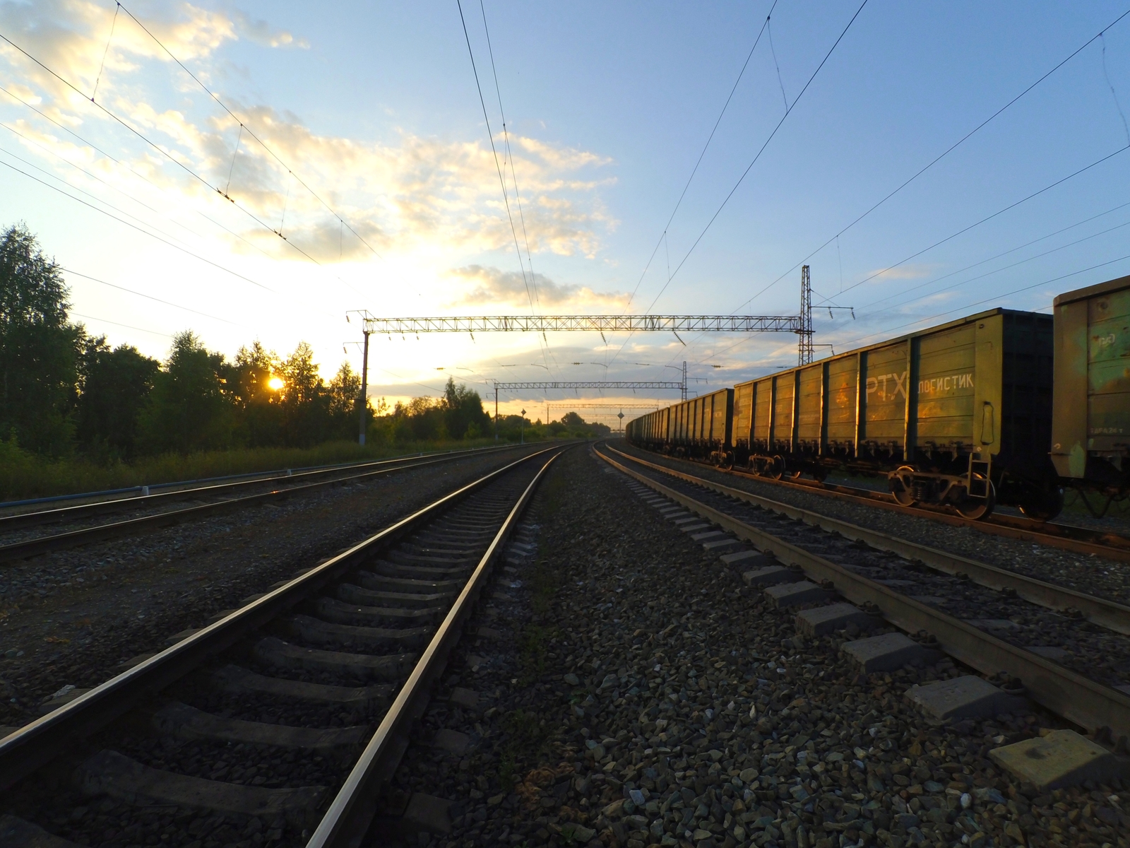 Railway sunset 2018. - My, Sunset, Evening, Summer, Railway, A train, 2018, , Russian Railways, Longpost