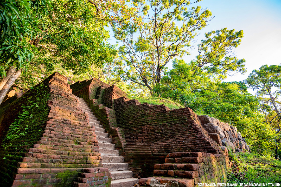 When Volume Matters - Travels, Sri Lanka, Asia, Sigiriya, Fresco, Art, Longpost