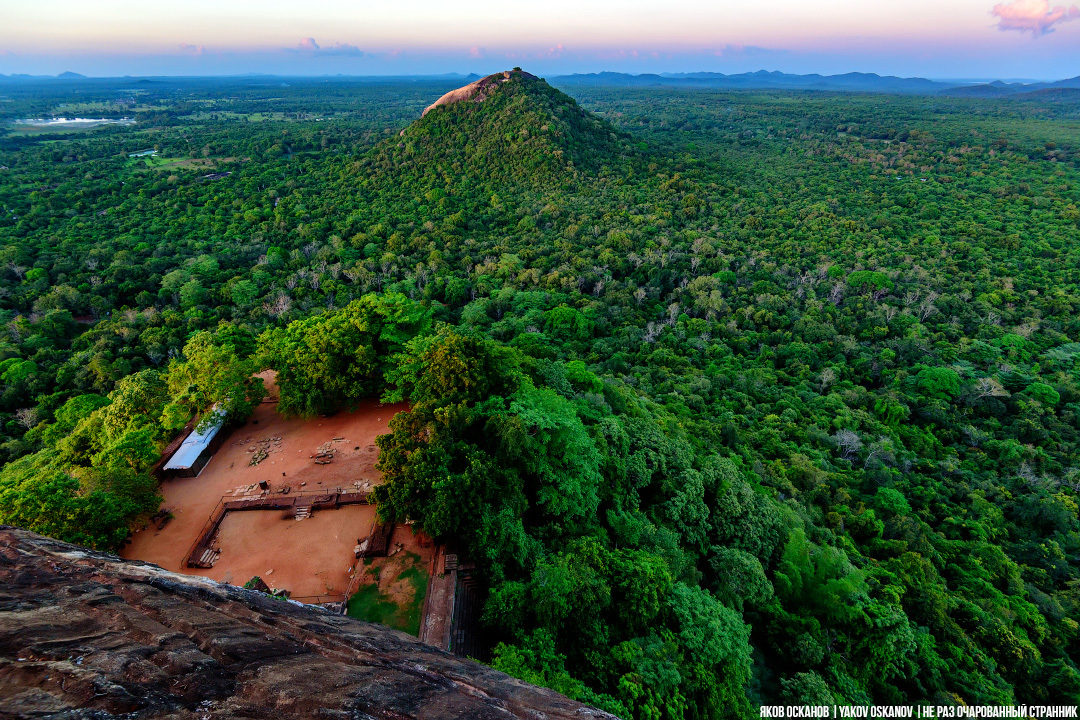 When Volume Matters - Travels, Sri Lanka, Asia, Sigiriya, Fresco, Art, Longpost