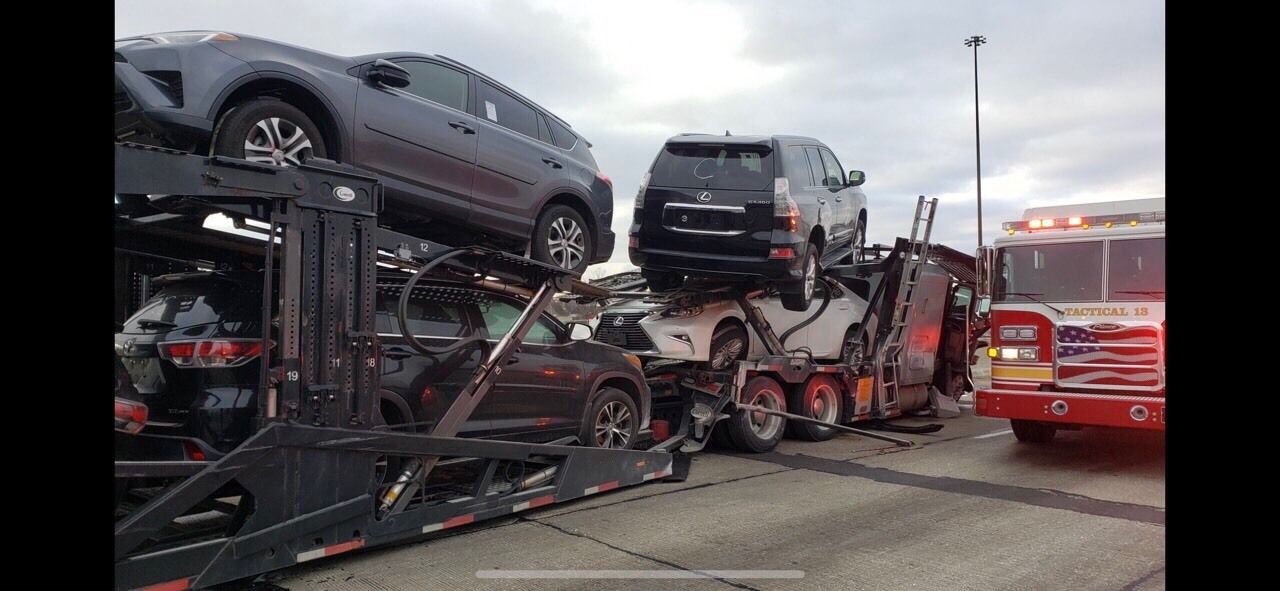 Destination #5 - Road accident, USA, Destination, Auto transporter, GIF