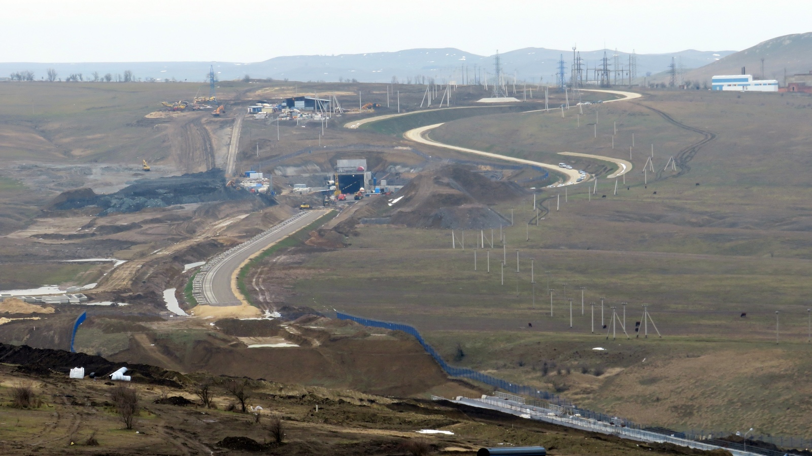 Crimean bridge. Construction of railway Approaches. Rail laying. Kerch Strait. Crimea. January 2019. - Crimea, Crimean bridge, Kerch bridge, Building, , Kerch Strait, Video, Longpost