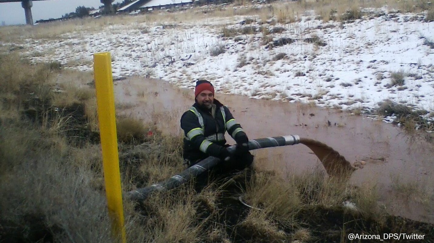 Spilling 40,000 pounds of chocolate in Arizona - Chocolate, Arizona, Road accident, Vytek