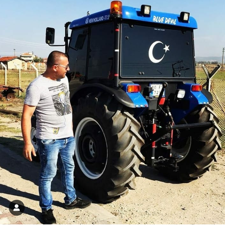 Toned and understated - Tractor, Tinting