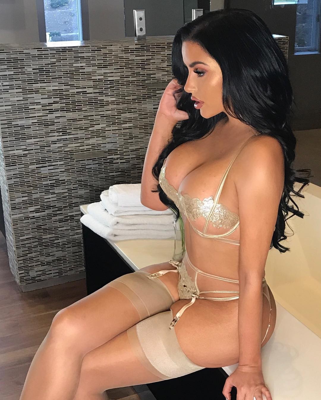 Abigail Ratchford is a popular American model and actress. Abigail is one of the highest paid swimwear and lingerie models. - NSFW, The photo, Boobs, Models, Girls, Beautiful girl, Selfie, Fitonyashka, Longpost