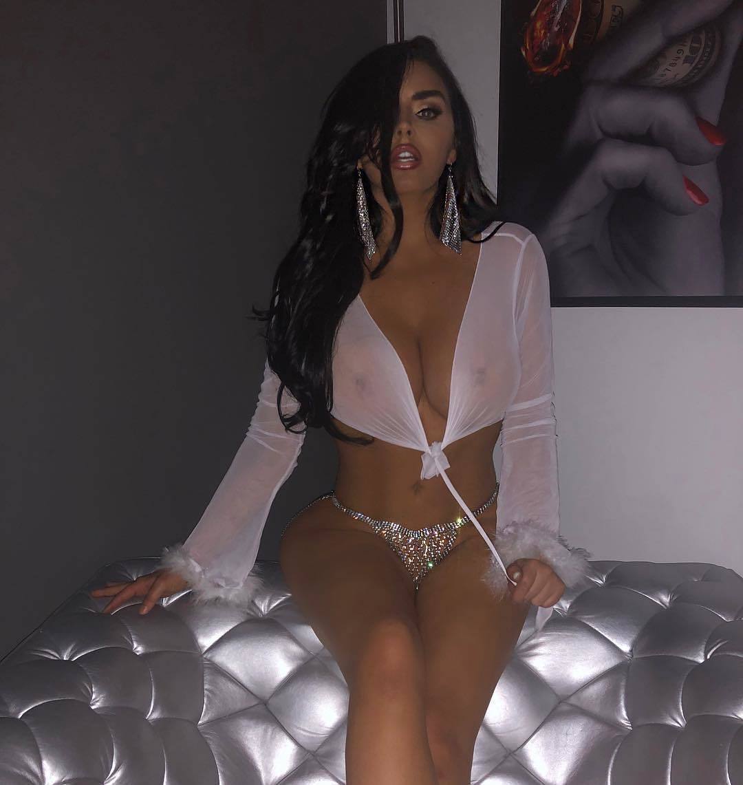 Abigail Ratchford is a popular American model and actress. Abigail is one of the highest paid swimwear and lingerie models. - NSFW, The photo, Boobs, Models, Girls, Beautiful girl, Selfie, Fitonyashka, Longpost