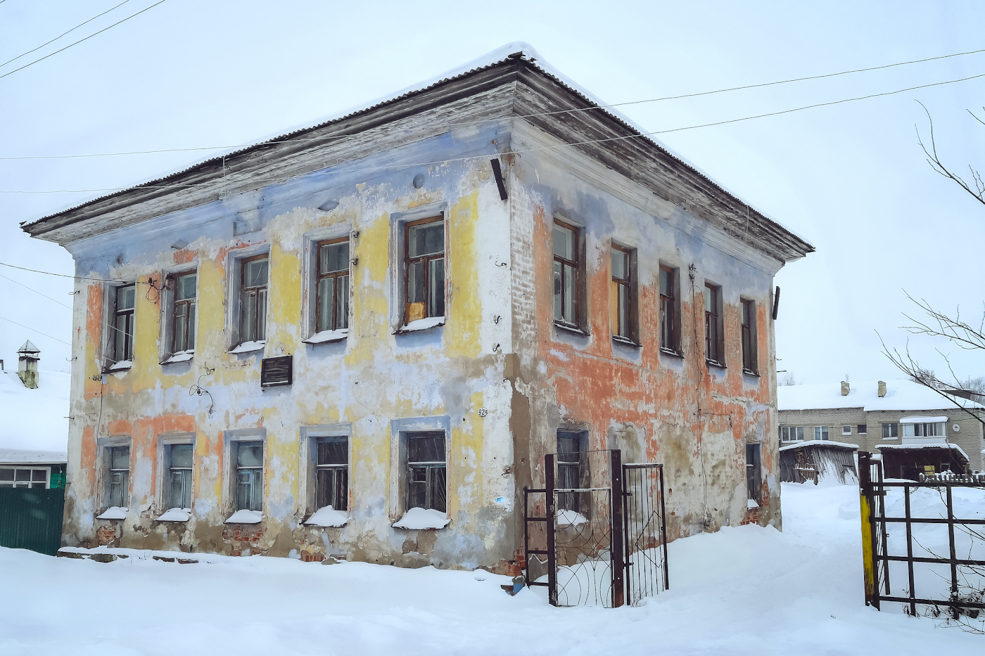 Город Тутаев. Левый берег реки Волги. Время там остановилось... | Пикабу