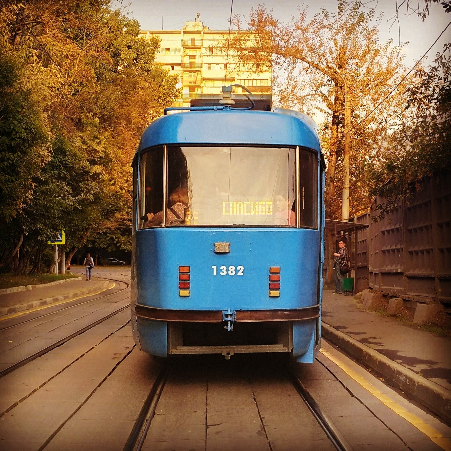 Tatra t3m. Трамвай зимой. Трамвай спереди. Трамвай спереди. Трамвай вид спереди.