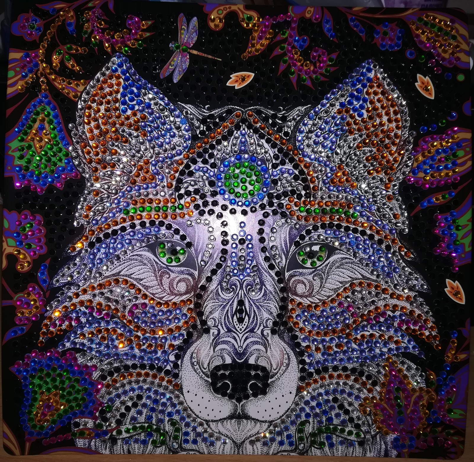 Pictures collected from rhinestones - Sahasrara and Wolf - My, Rhinestones, , Art Therapy, Chakras, Painting, Creation, Hobby, Wolf, Longpost