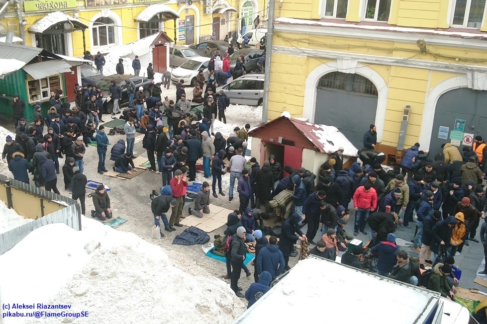 Полдень в культурной столице - Моё, Санкт-Петербург, Мечеть, Ислам, Сенной рынок, Намаз