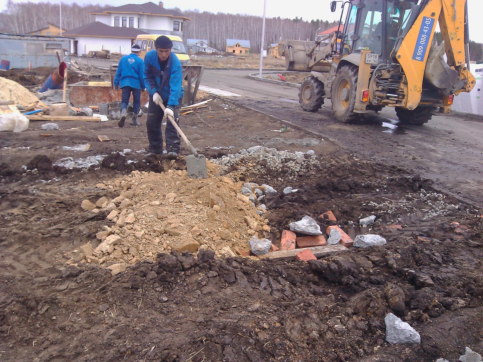 When you can’t slab, but if you really want to, then you can pile. - My, Hammered piles, Slope of the plot, Winter foundation, , Longpost