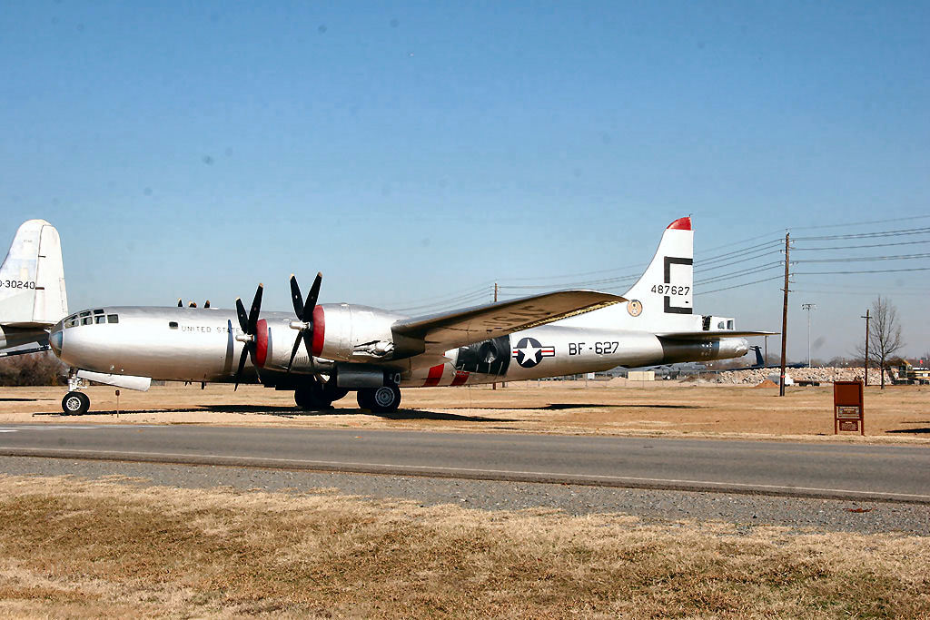 B-29.Серебристый бомбер доставший самураев. - Самолет, Стратегические бомбардировщики, b-29, Длиннопост, Бомбардировщик