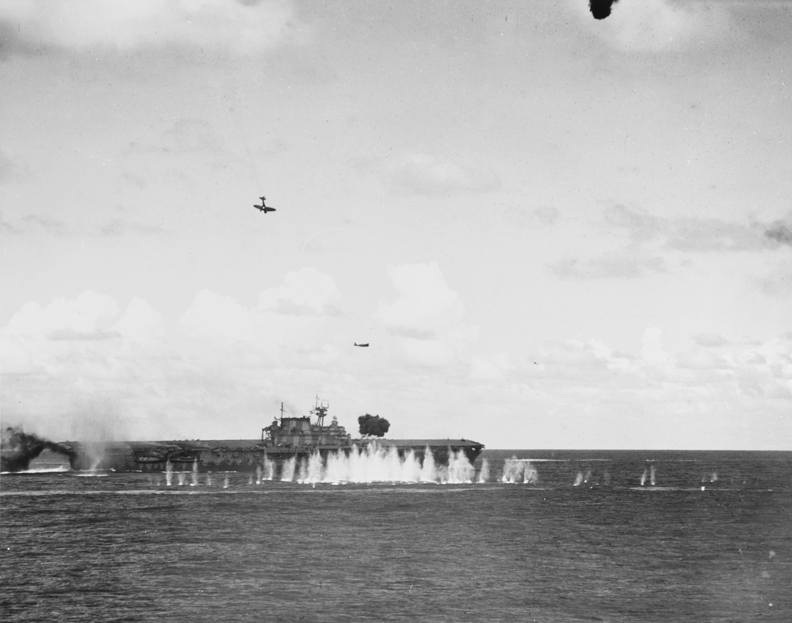 Aircraft carrier Hornet at the bottom of the Pacific Ocean - Aircraft carrier, Hornet, Ocean, Sunken ships, USA, Japan, Longpost