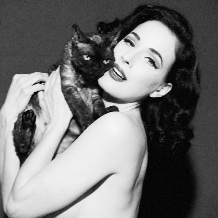 Dita Von Teese королева бурлеска - NSFW, Dita Von Teese, Бурлеск, Эротика, Красота, Брюнетка, Гифка, Картинки, Длиннопост