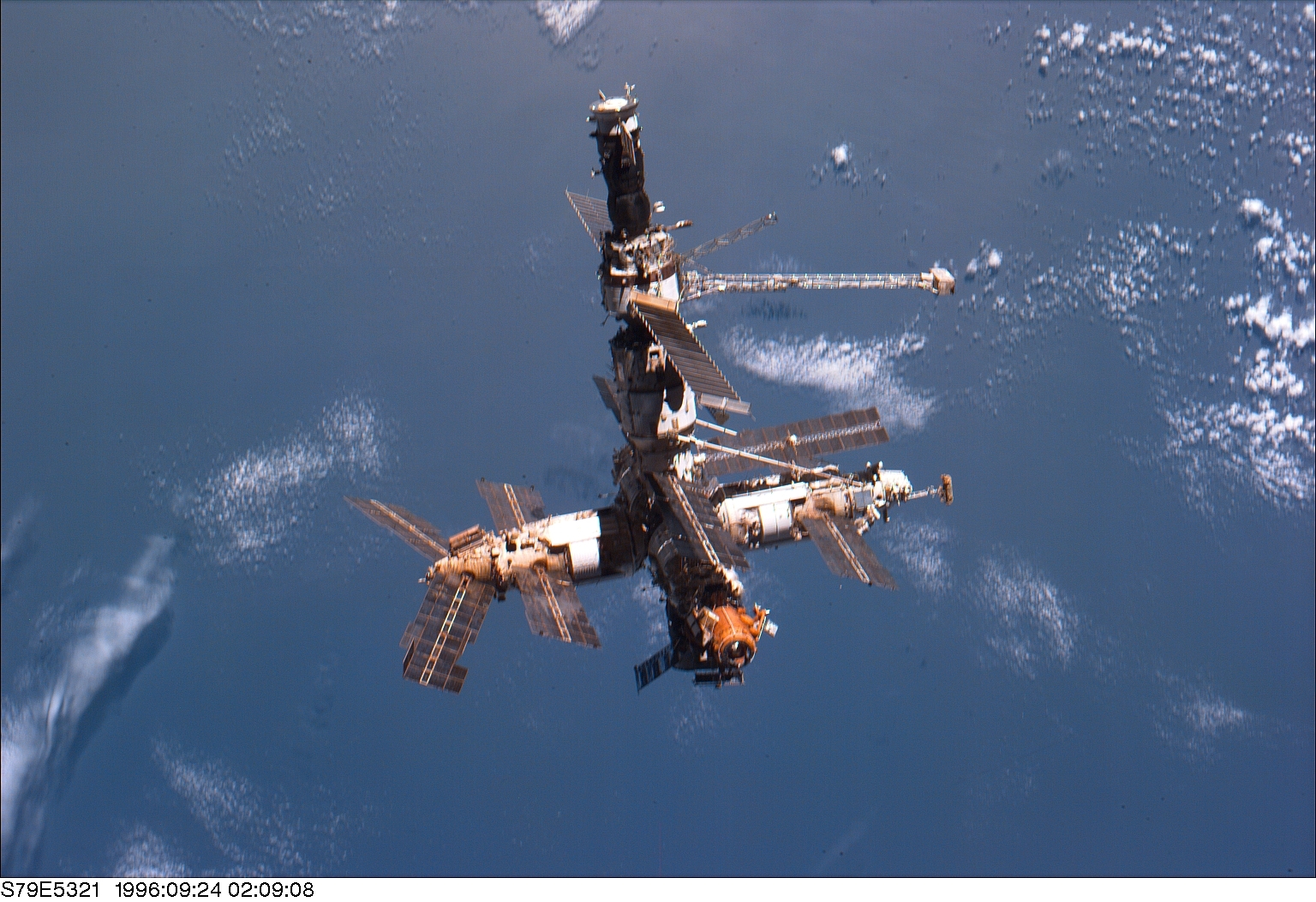 Mir nach. Орбитальная станция мир 2001. В тихом океане затоплена орбитальная станция «мир». Затопление орбитальной станции «мир».