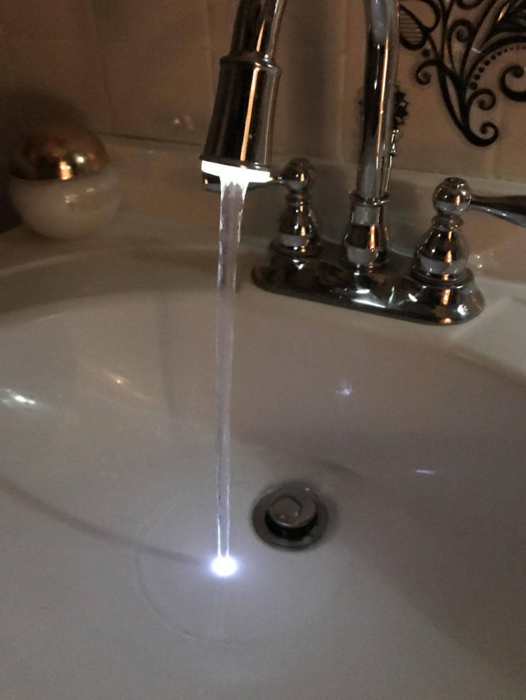 The lighting on the toilet was not enough. Installed on a faucet - Tap, Backlight