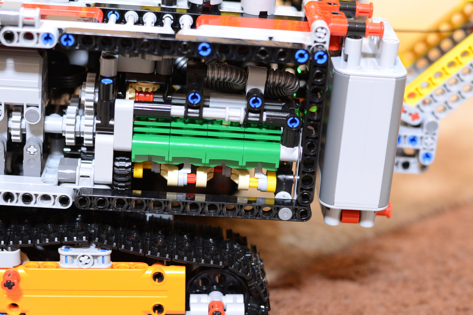 LEGO homemade based on DEC-401 - My, Lego technic, Caterpillar crane, Lego, Longpost