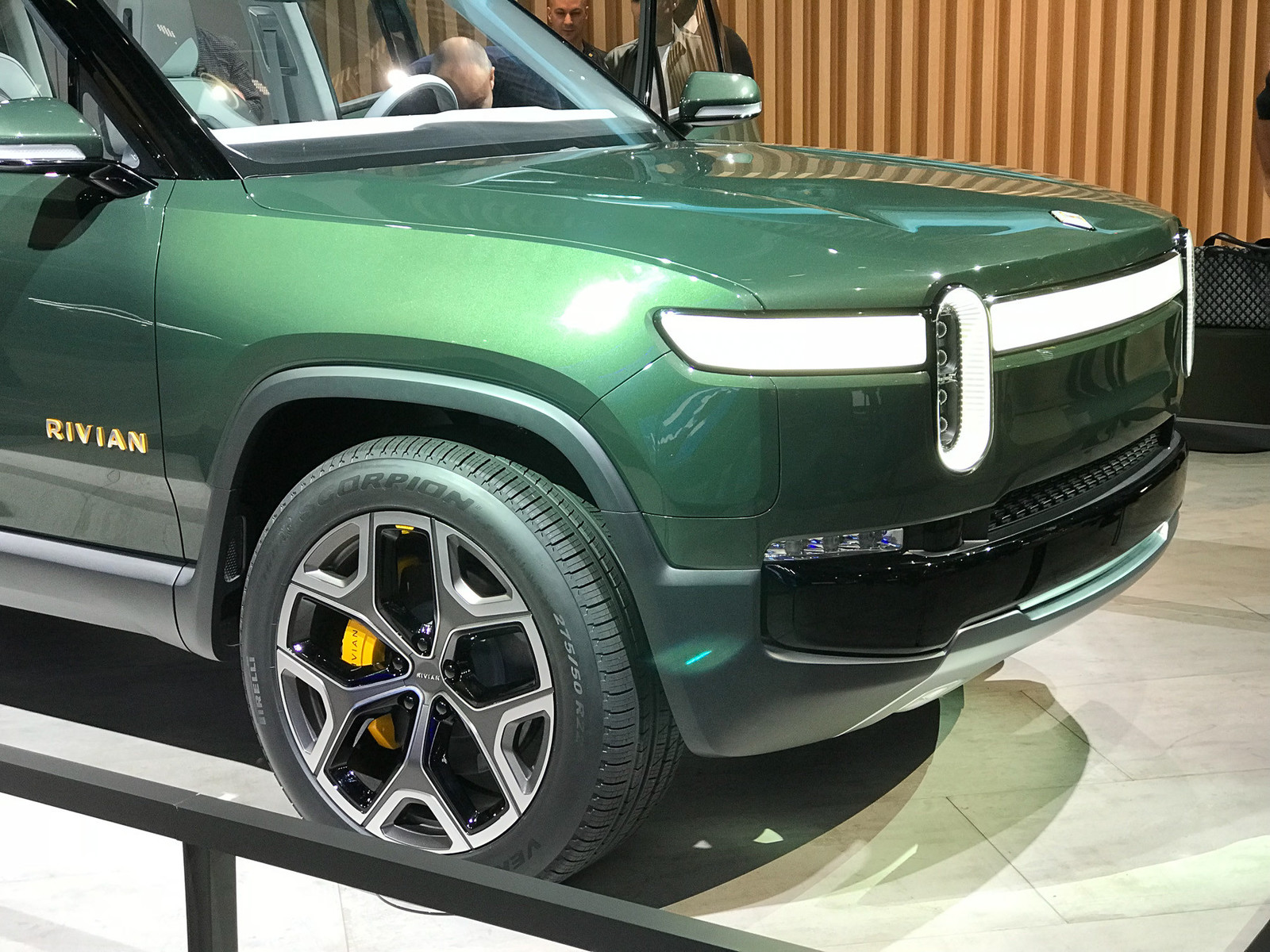 The new Tesla killer: this time everything is serious - Rivian, , , Electric car, Video, Longpost