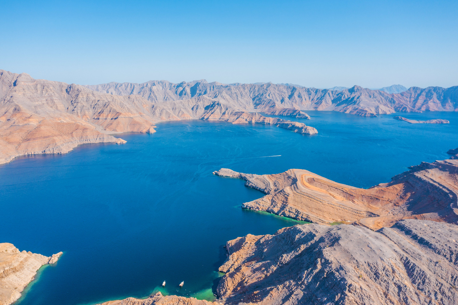 Boats in the fjord - My, The photo, Drone, Quadcopter, Aerial photography, Persian Gulf, Oman, Ship, Fjords