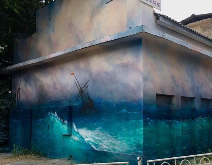 In the Crimea appeared Aivazovsky with a can - Street artists, Crimea, Yalta