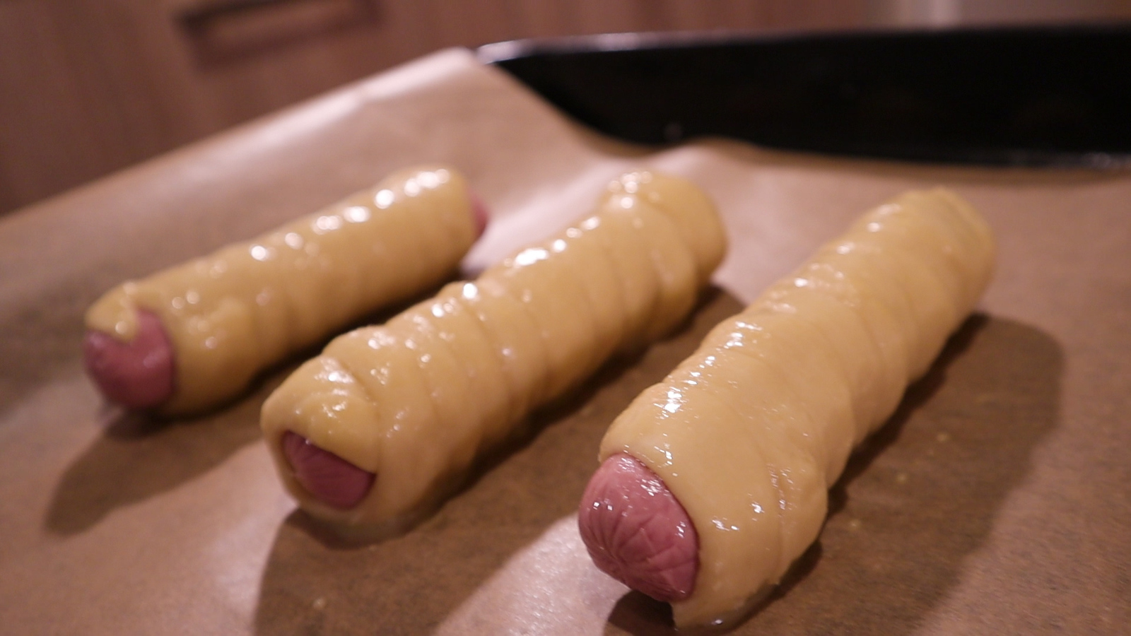 Baked sausages in dough according to grandma's recipe + video - My, Food, Recipe, Bakery products, Dough, Sausage in dough, Snack, Video, Longpost