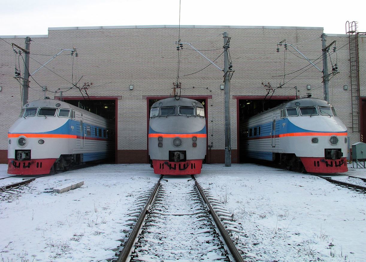 CRRC Corporation demonstrated a high-speed electric train-transformer (and we have an anniversary). - Railway, China, A train, Longpost, High-speed trains, Er200