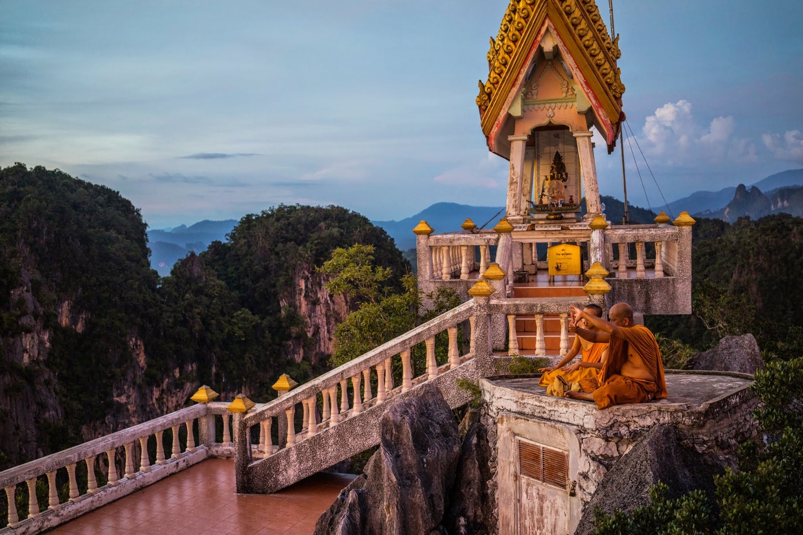 Tiger Cave temple or 1234 steps to heaven - My, Thailand, Krabi, Longpost