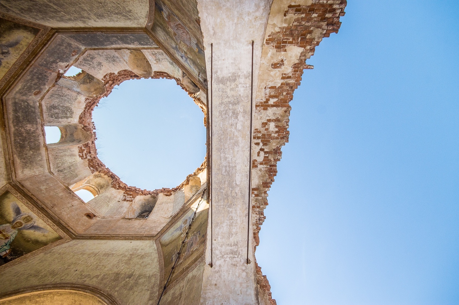 Church of St. Michael the Archangel - My, Architecture, Abandoned, Church, Temple, The photo, Canon 650d, Sigma 10-20 mm, Longpost