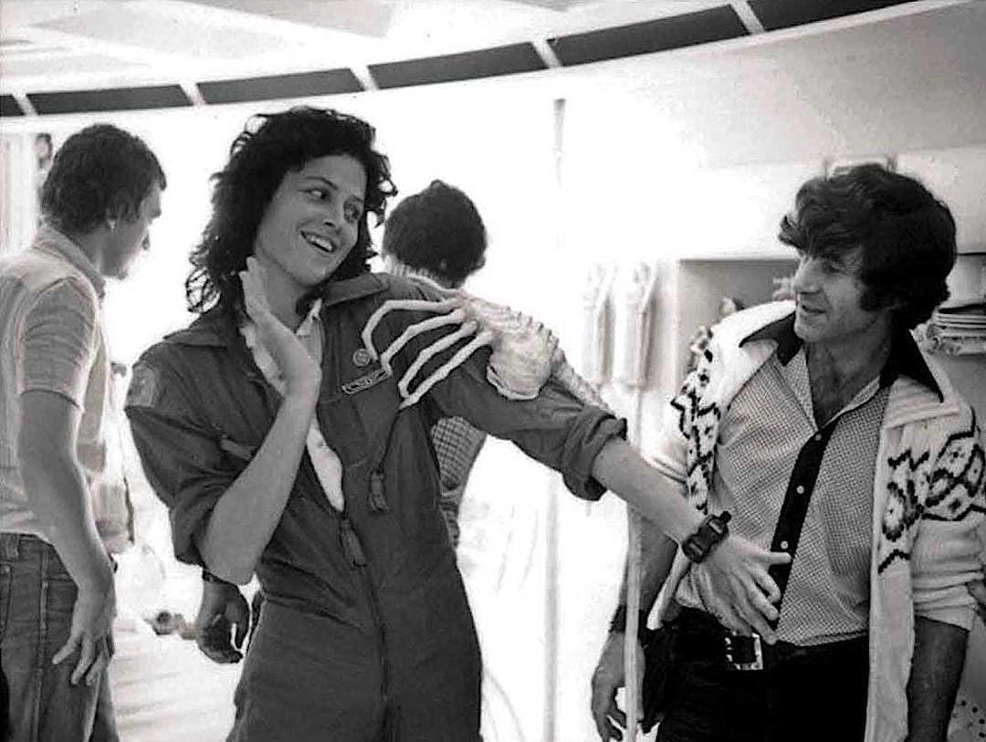 Pet. - Alien movie, Celebrities, Funny, Sigourney Weaver