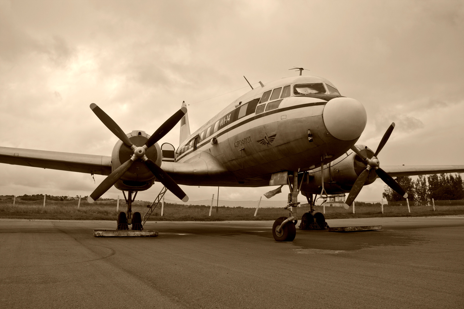 Just a photo. - My, The photo, IL-14, Gorelovo, Sepia, Aviation