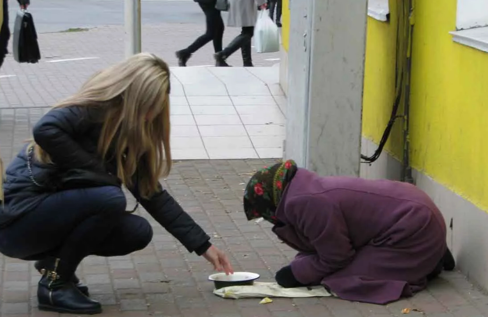 Modern beggars in the subway and train stations. - Beggars, Beggars on the subway, , Longpost, Beggars