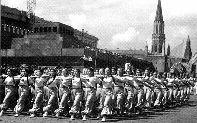 [Retro] Football on Red Square. (Lots of text!) - Old photo, Retro, Historical photo, Black and white photo, Story, Sport, the USSR, Longpost