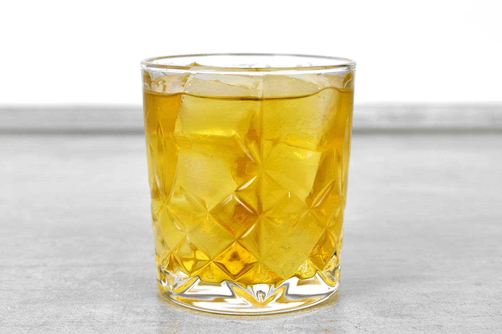 Short cocktail Godfather - My, Alcohol, Cocktail, , Bar, Recipe, Longpost, Whiskey, Amaretto