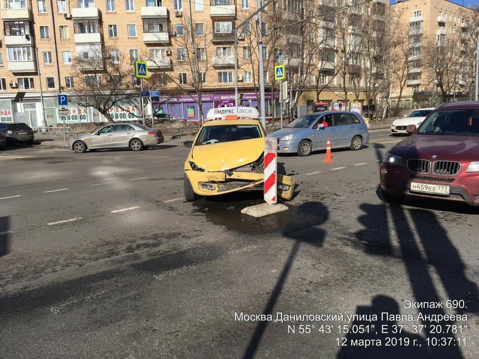 Light up green? - Yandex Taxi, Taxi, Road accident, Video, Longpost