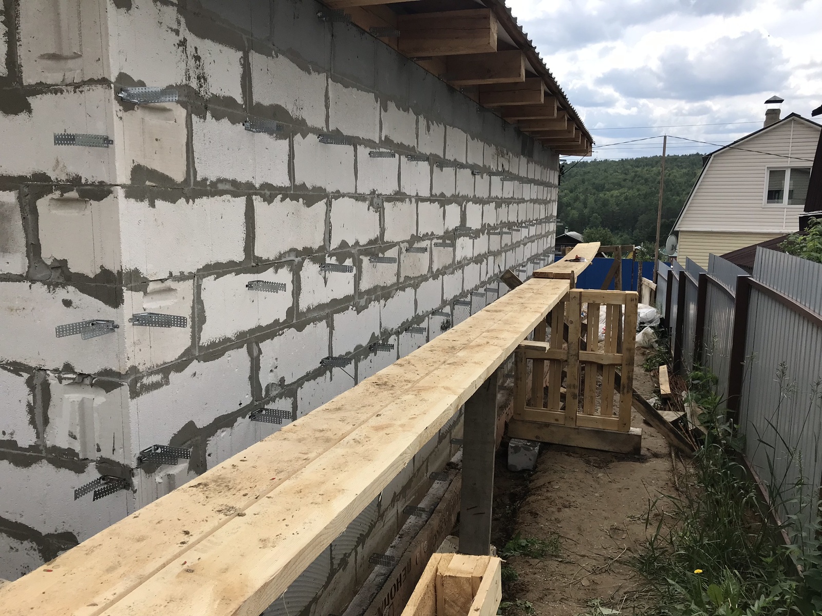 BUILDING A HOUSE OF AERATED CONCRETE No. 8 (Return of the Prodigal Parrot) - My, House made of aerated concrete, House, Aerated concrete, Construction, Longpost