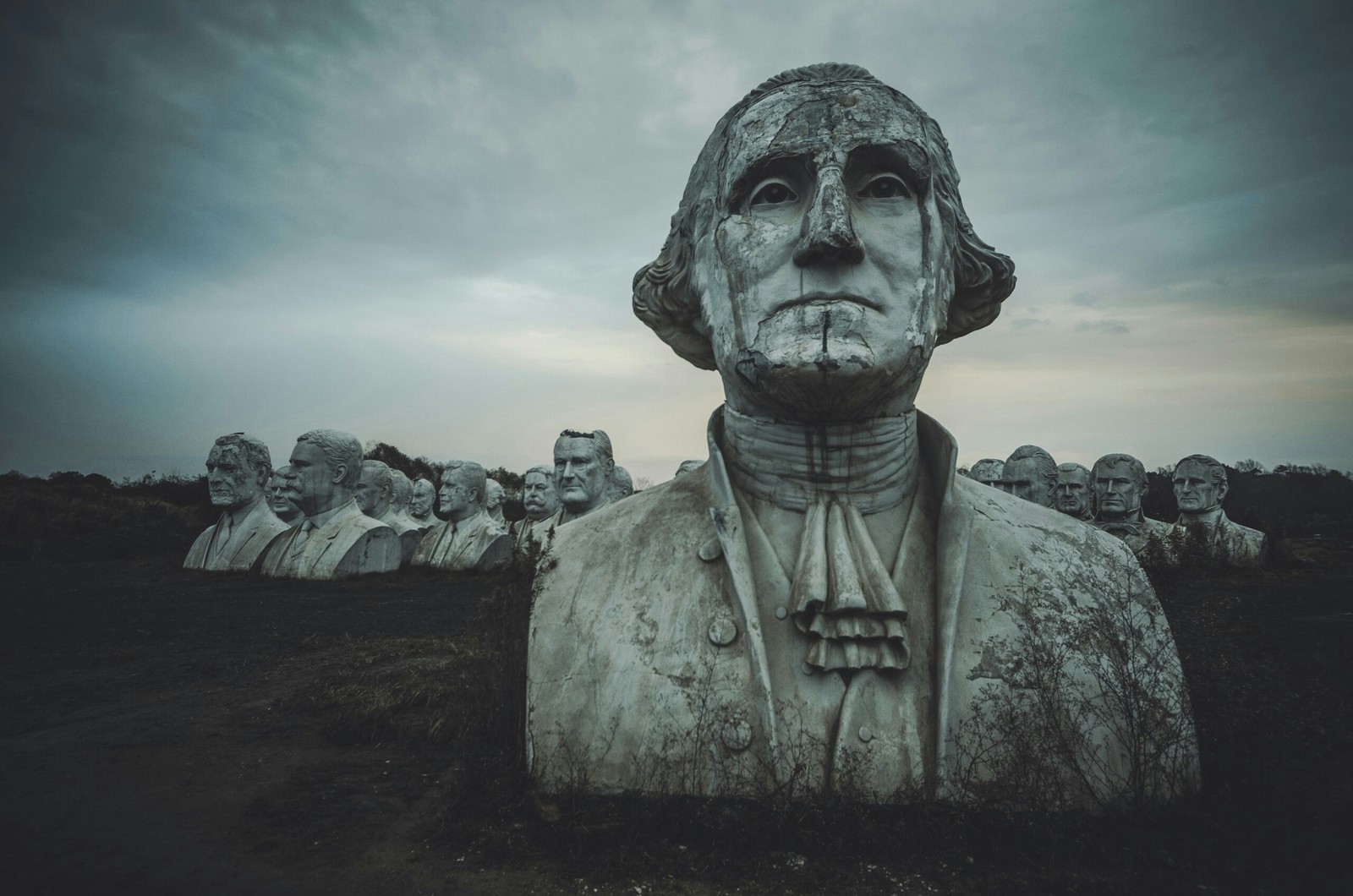 Presidents in the American Field - USA, The president, The statue, Bust, George Bush, John F. Kennedy, Abraham Lincoln, Abandoned, Longpost, Sculpture