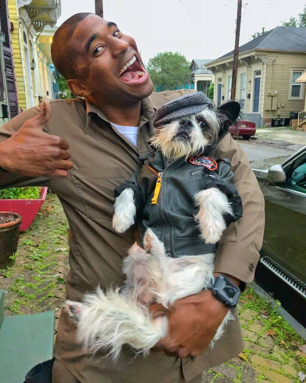 The guy works as a courier and takes pictures with clients' dogs. - Dog, Courier, The photo, Longpost, Fasting April 1, 2019, UPS