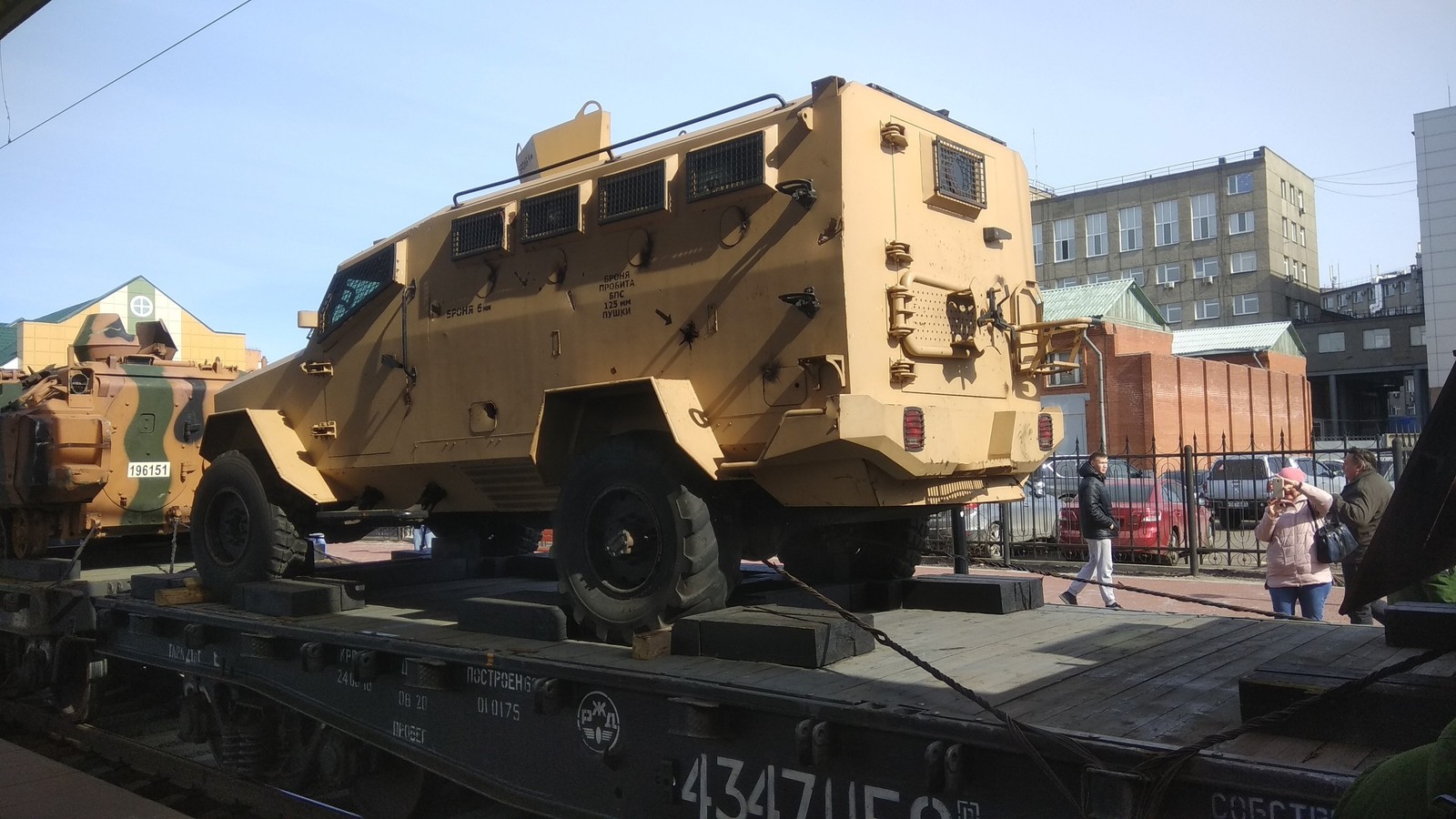 В Красноярск прибыл поезд с сирийской военной техникой.Фотографии от 05.04.2019. - Моё, Армия, Сирия, Красноярск, Длиннопост