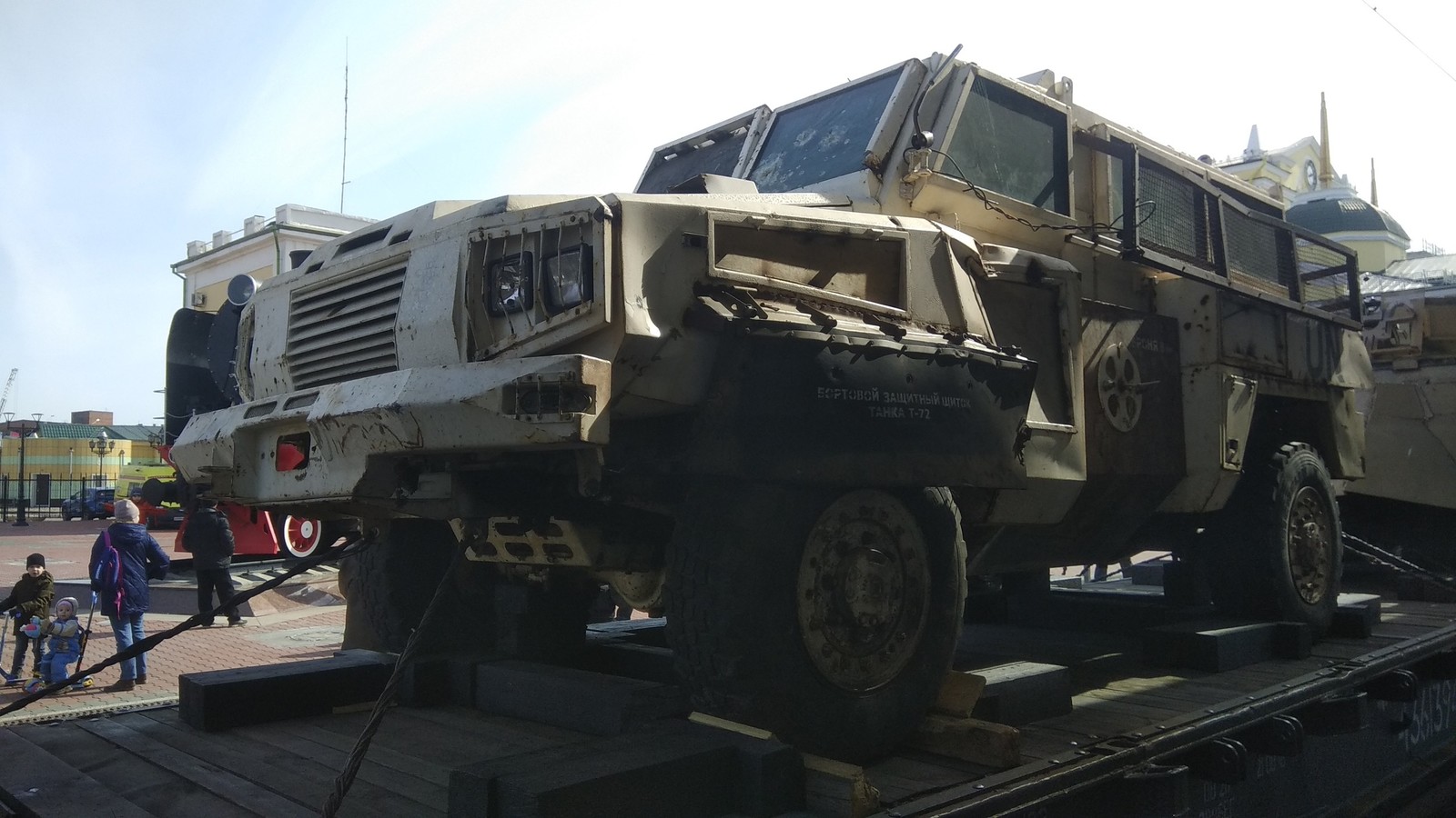 В Красноярск прибыл поезд с сирийской военной техникой.Фотографии от 05.04.2019. - Моё, Армия, Сирия, Красноярск, Длиннопост