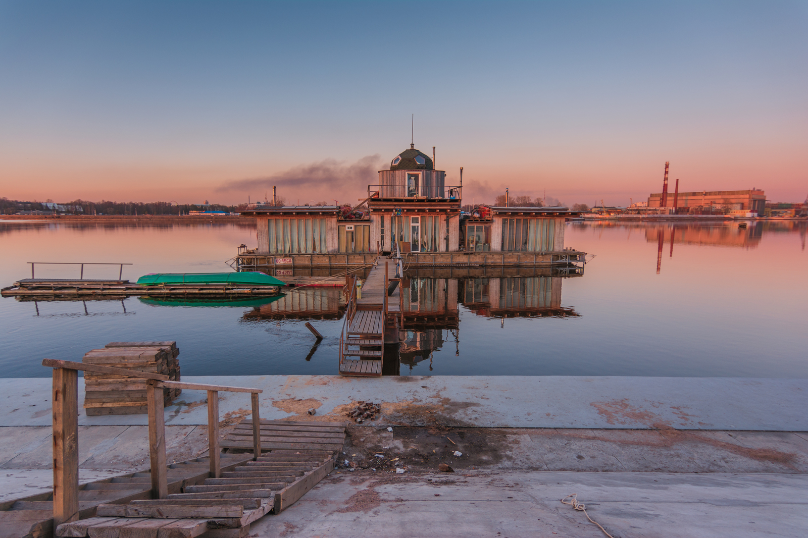 Against the backdrop of a red sunset - My, Sunset, Nikon, Saint Petersburg, Neva, Bridge, River, Night city, Evening