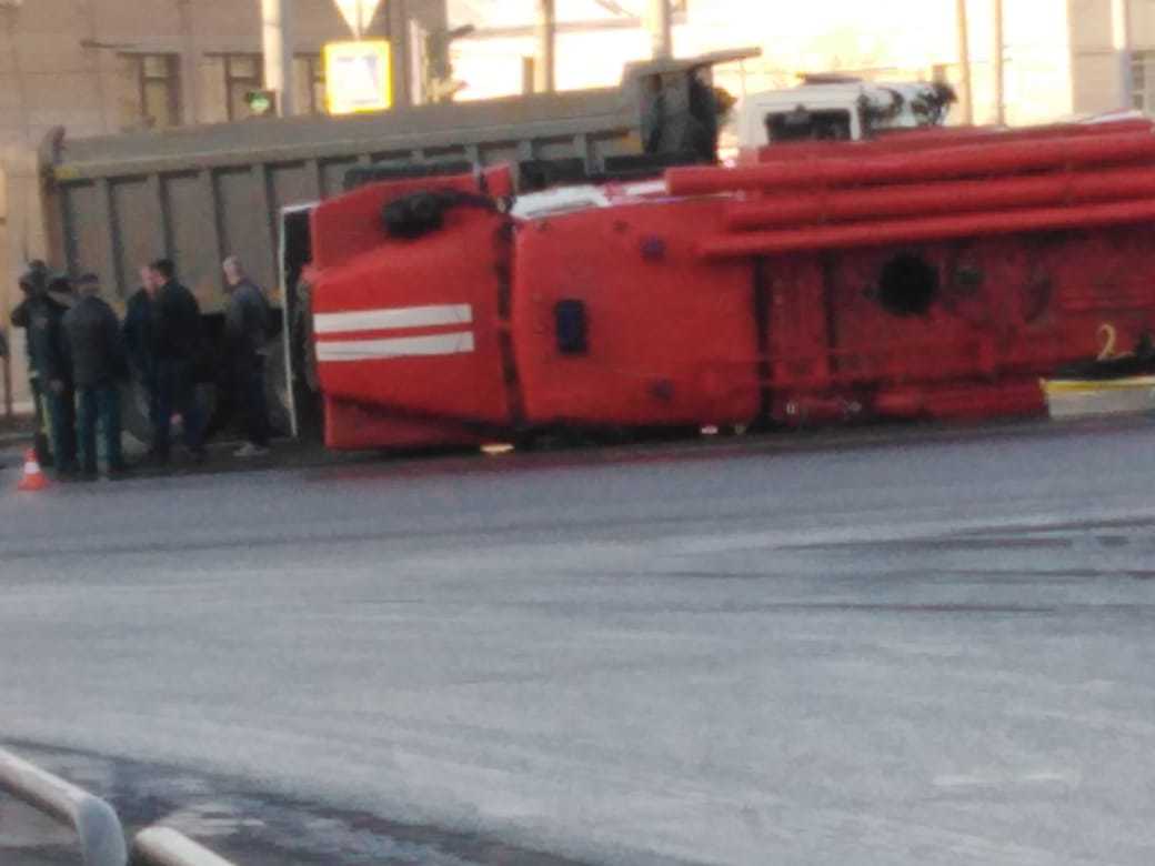 Fire truck overturned in Chelyabinsk - Crash, Road accident, Fire engine