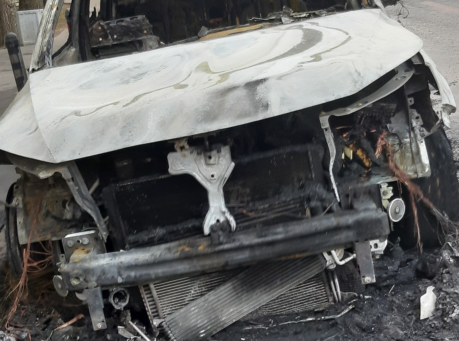 A car caught fire on Kantemirovskaya - Kantemirovskaya Metro Station, Auto, Longpost