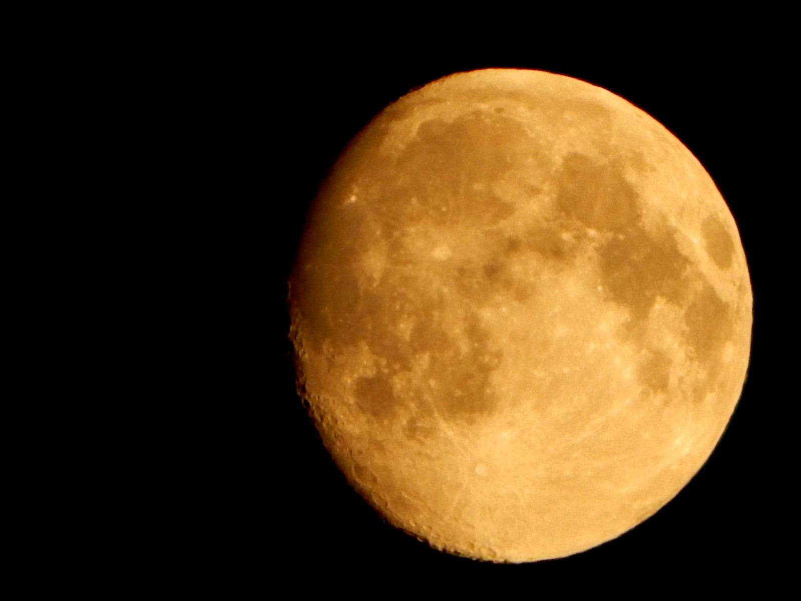 atmospheric moon :) - My, moon, At night, Beginning photographer