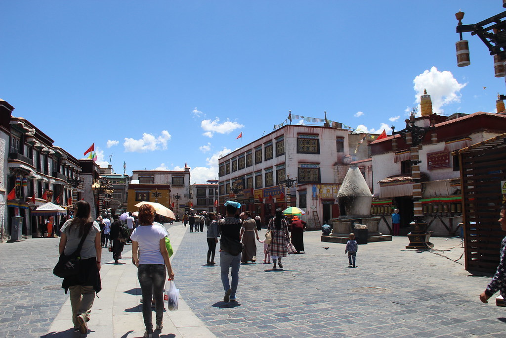 Through the streets of the capital of Tibet. City of Lhasa. - China, Lhasa, Tibet, Longpost