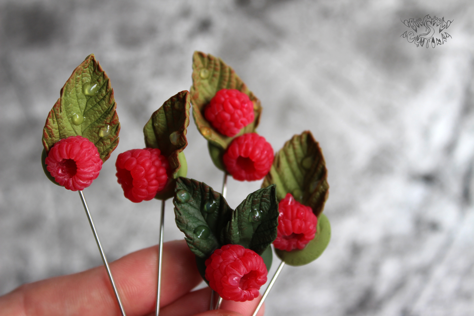 Brooches with raspberries made of polymer clay - My, Polymer clay, Raspberries, Brooch