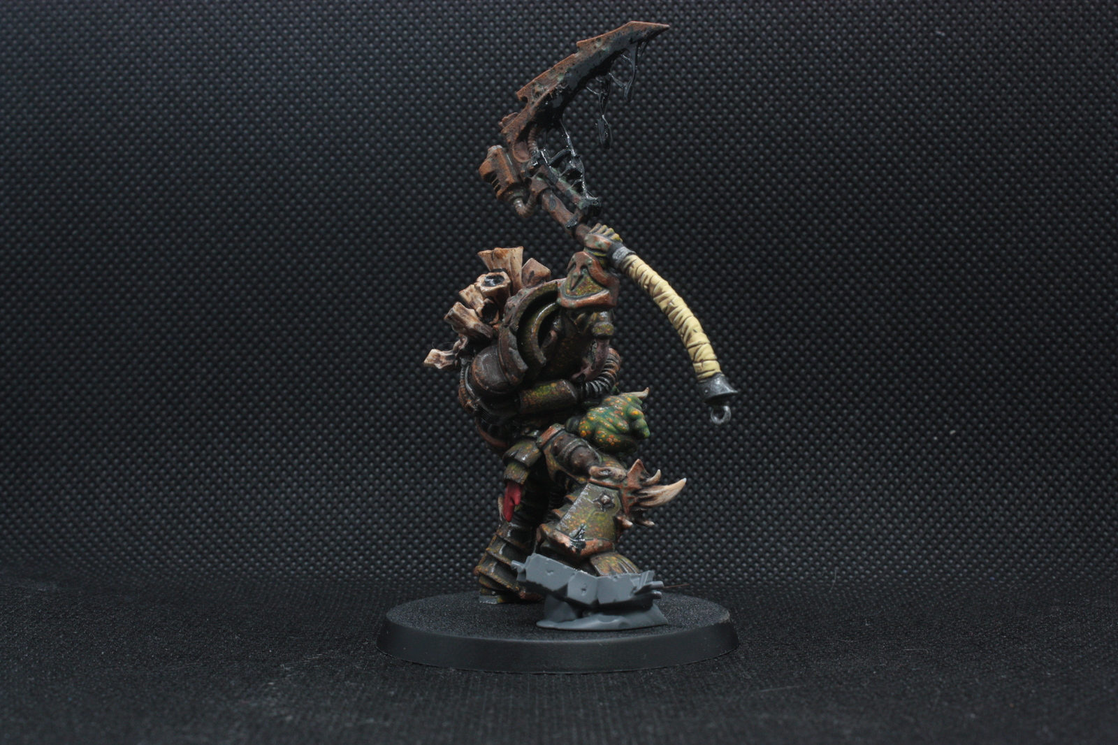 Typhus - Lord of the first Great Plague Company - My, Warhammer 40k, Warhammer 30k, Miniature, Painting miniatures, Death guard, Hobby, Longpost