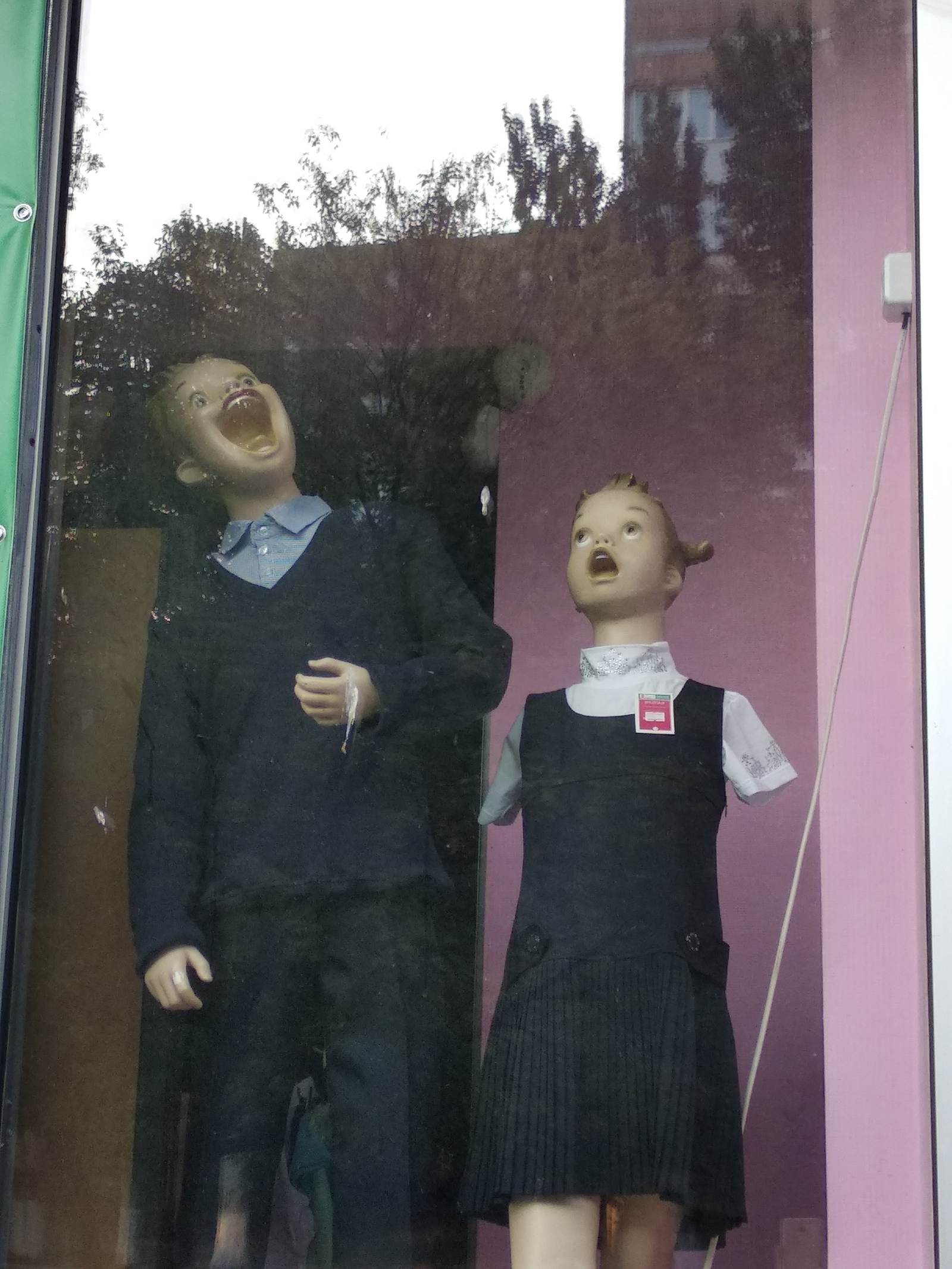 Nothing special, just mannequins in a children's shop window) - My, Dummy, Oddities, Children, Score, Kripota, Trash, Observation, Longpost, Trash