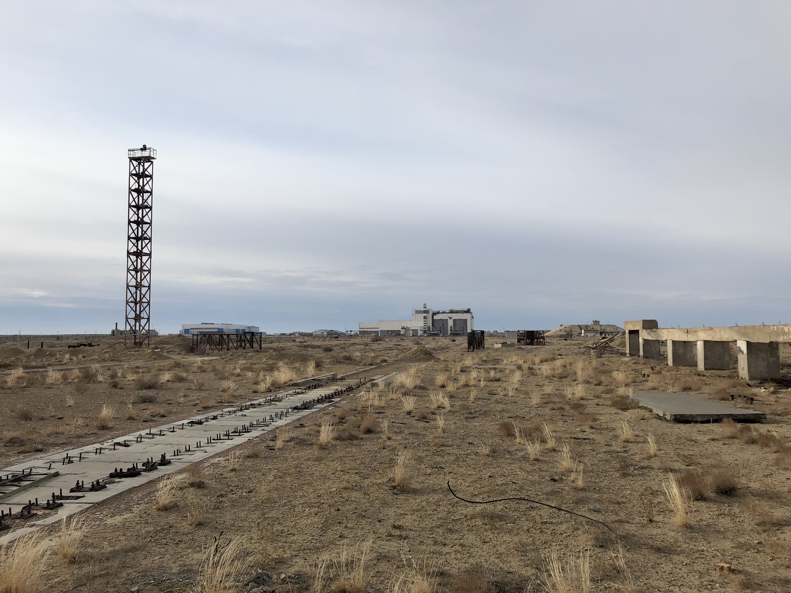 Buran, storm, well, or whatever in the former USSR) the place where the legend now stands, Baikonur (Kazakhstan) - My, Baikonur, Cosmodrome, Kazakhstan, Longpost, Buran